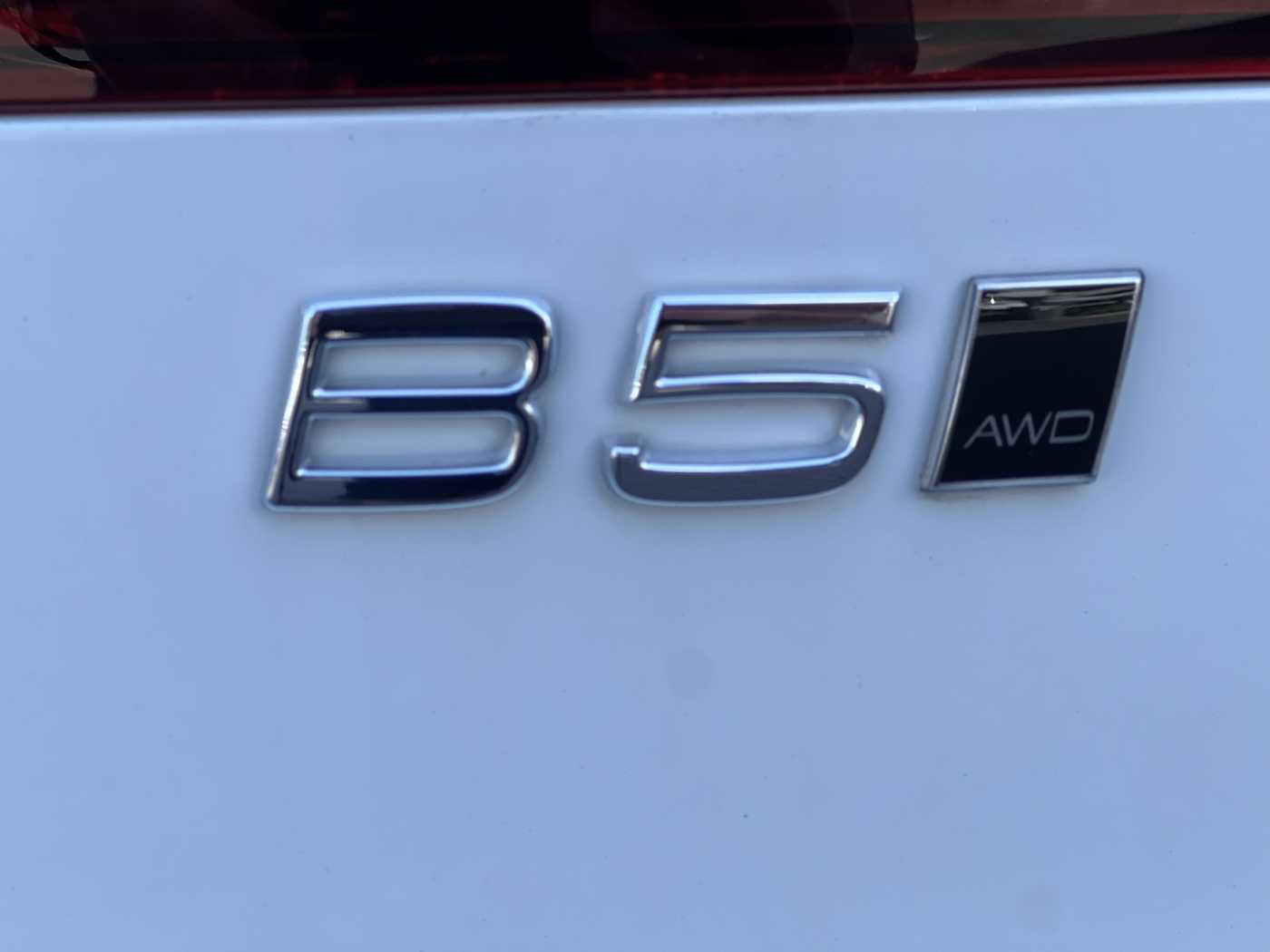 Volvo  V60 Cross Country Ultimate , B5 Mild Hybrid, Petrol