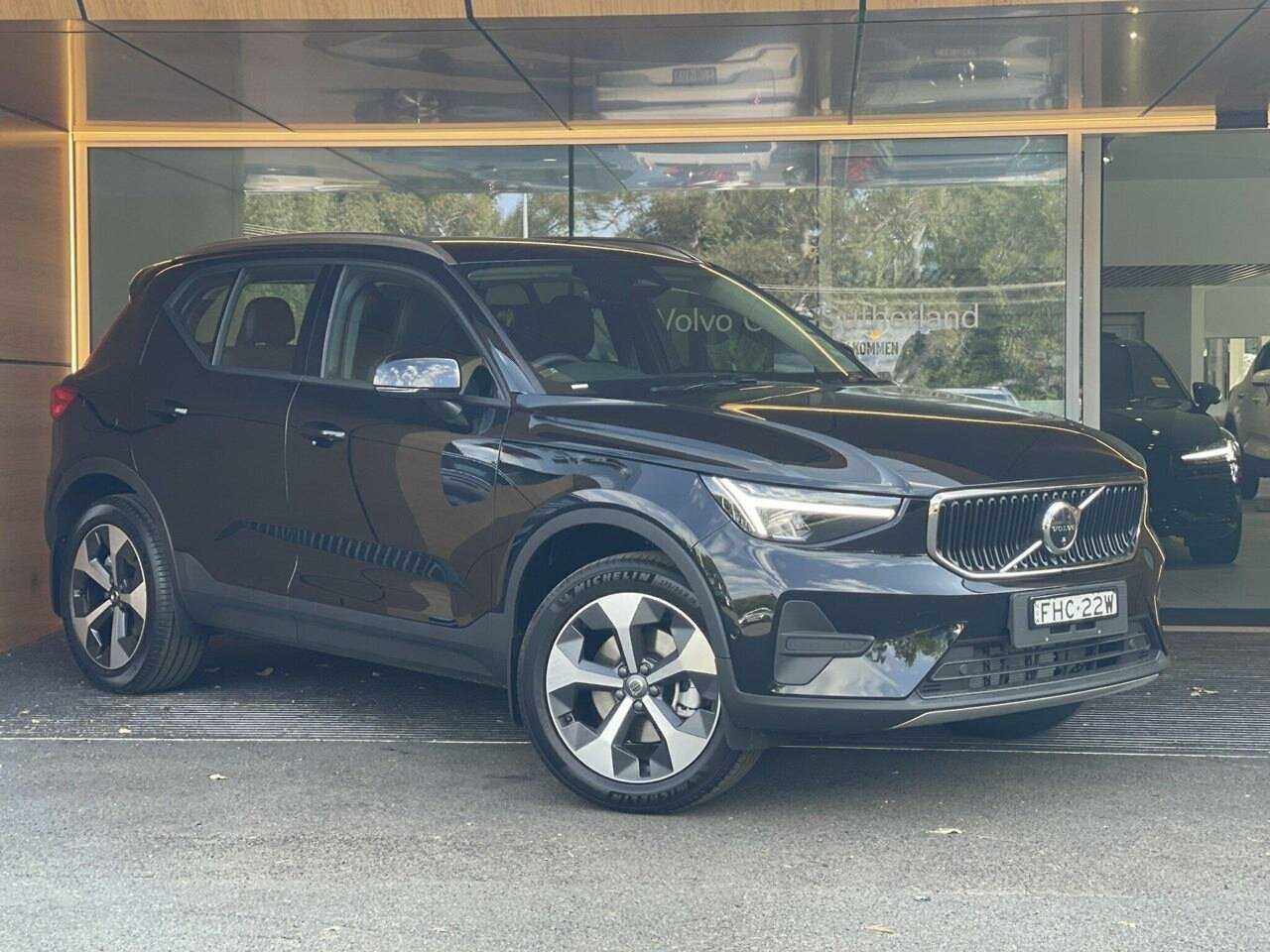 Volvo  XC40 Plus, B4 Mild hybrid, Petrol