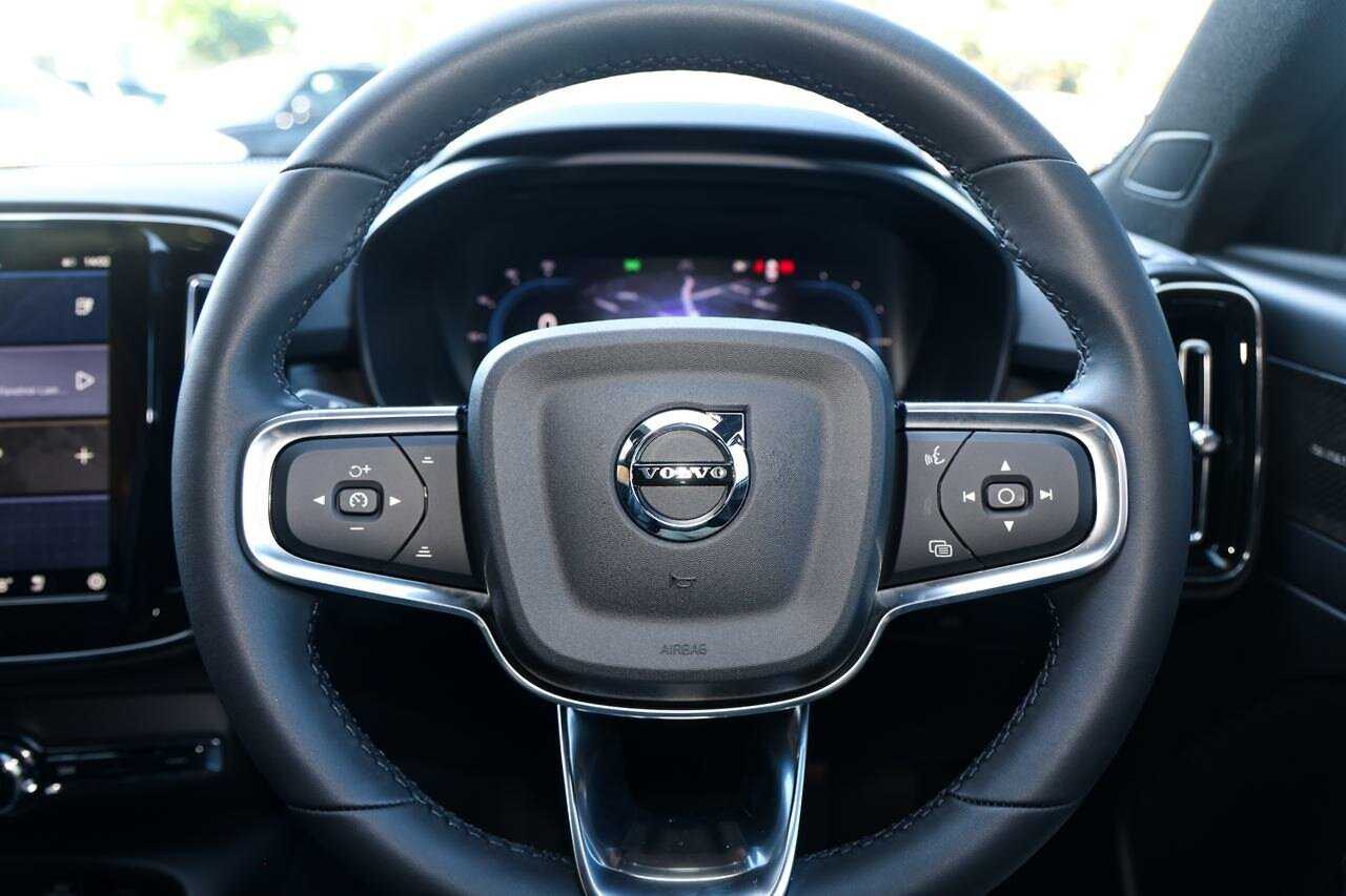 Volvo  EX40 Ultra, Single Motor Extended Range, Electric