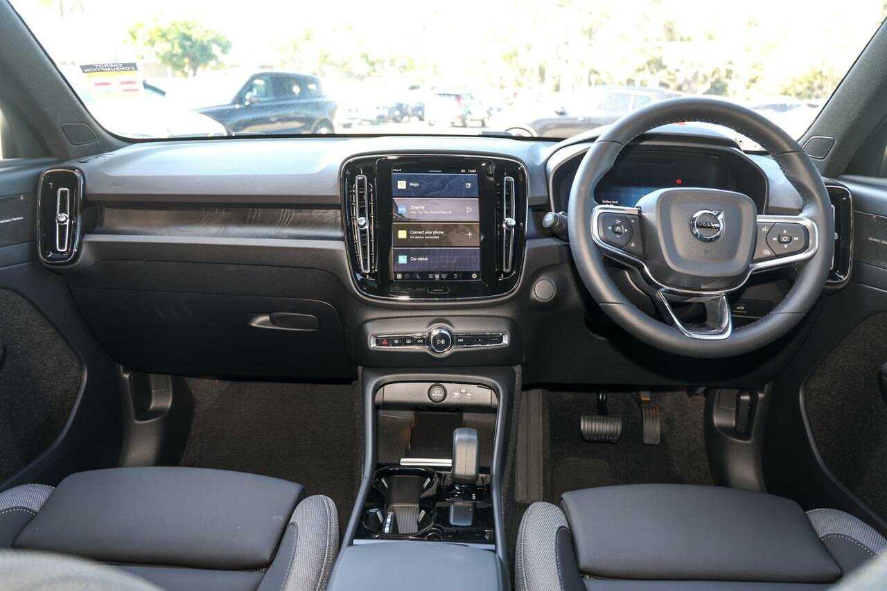 Volvo  EX40 Ultra, Single Motor Extended Range, Electric