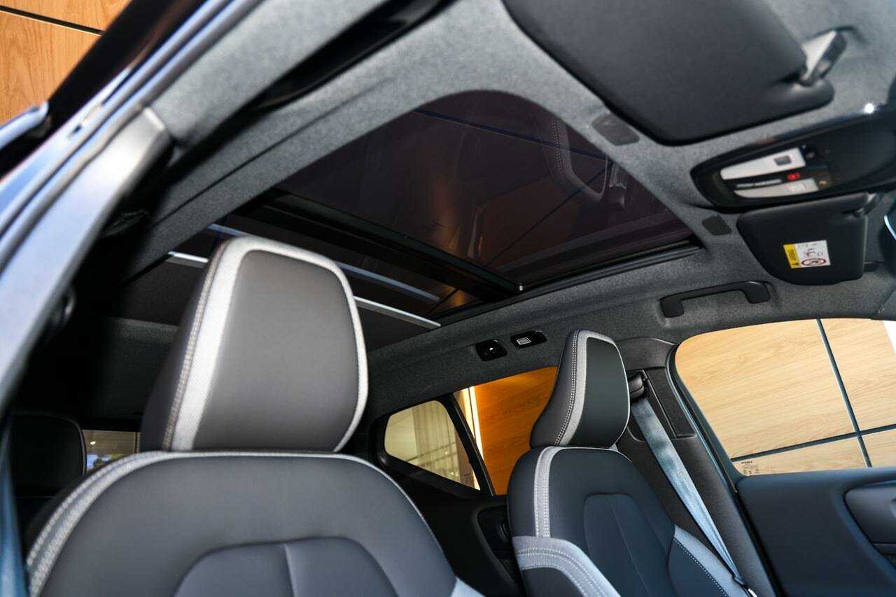 Volvo  EX40 Ultra, Single Motor Extended Range, Electric