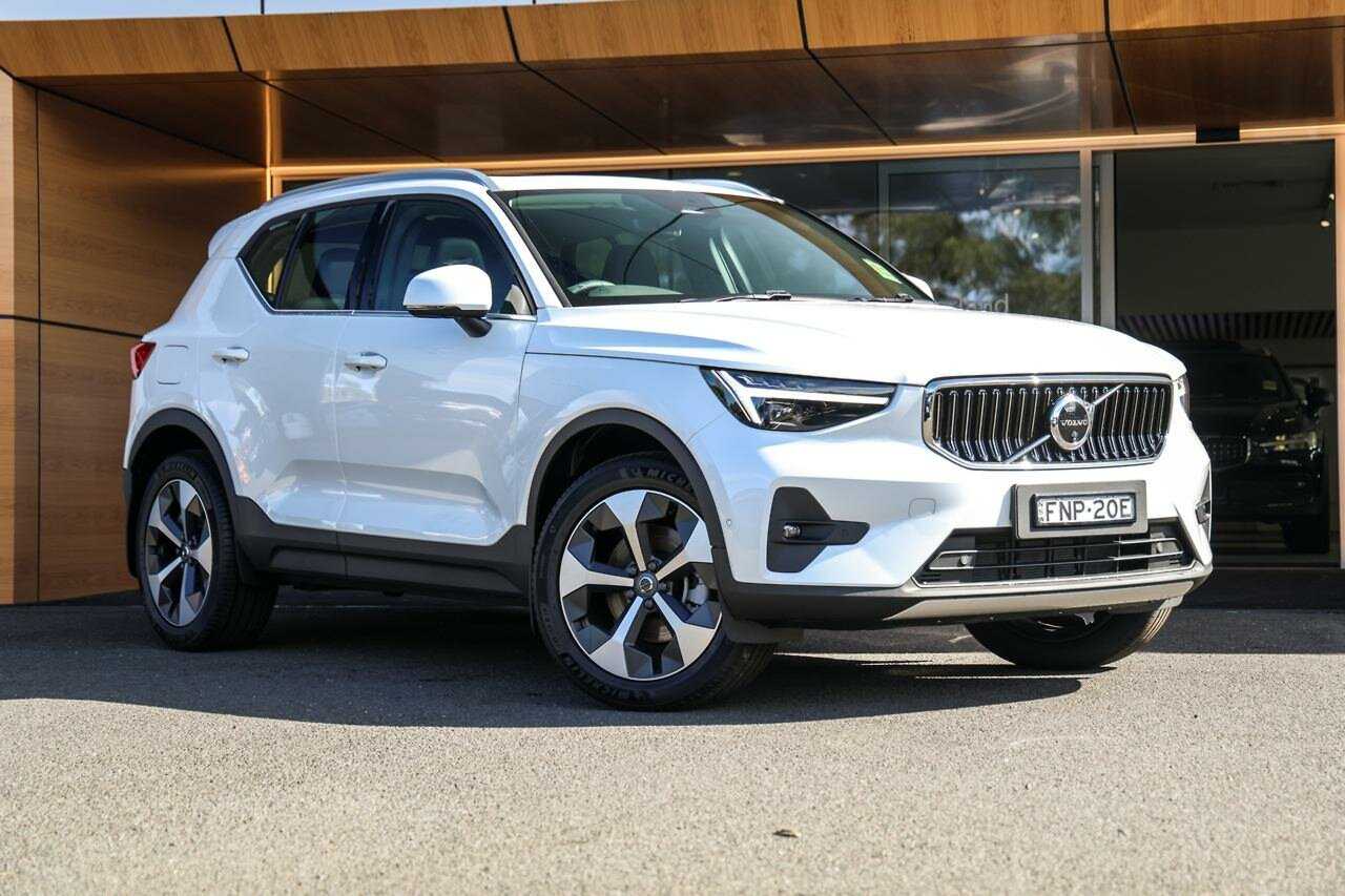 Volvo  XC40 Ultra, B4 AWD Mild hybrid, Petrol, Bright