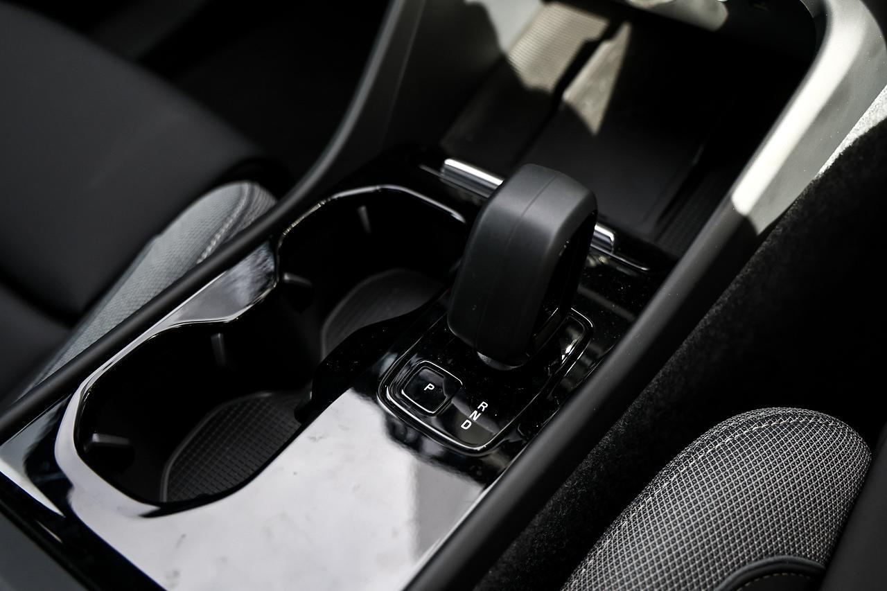 Volvo  EX40 Ultra, Single Motor Extended Range, Electric