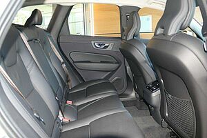 Volvo  XC60 Plus, B5 AWD Mild hybrid, Petrol