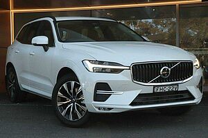 Volvo  XC60 Plus, B5 AWD Mild hybrid, Petrol