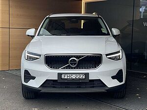 Volvo  XC40 Plus, B4 Mild hybrid, Petrol