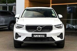 Volvo  XC40 Plus, B4 Mild hybrid, Petrol