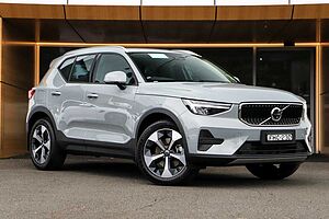 Volvo  XC40 Plus, B4 Mild hybrid, Petrol