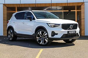 Volvo  XC40 Ultra, B4 AWD Mild hybrid, Petrol, Dark