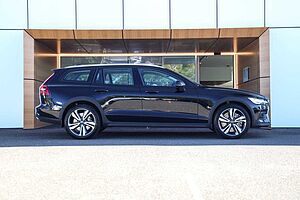 Volvo  V60 Cross Country Ultra, B5 AWD Mild hybrid, Petrol, Bright