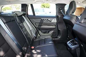 Volvo  V60 Cross Country Ultra, B5 AWD Mild hybrid, Petrol, Bright