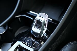 Volvo  XC40 Ultra, B4 AWD Mild hybrid, Petrol, Bright