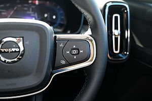 Volvo  XC40 Ultra, B4 AWD Mild hybrid, Petrol, Bright