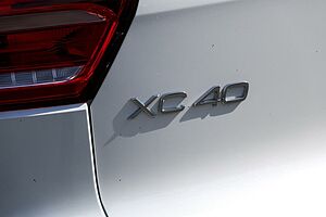 Volvo  XC40 Ultra, B4 AWD Mild hybrid, Petrol, Bright